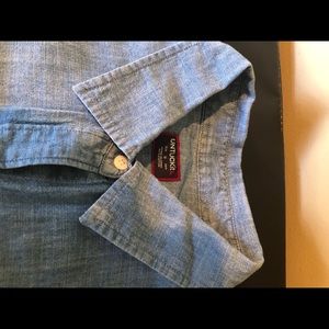 Untuckit Women’s Chambray Button Down